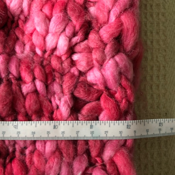 Loft pink scarf - Picture 5 of 6